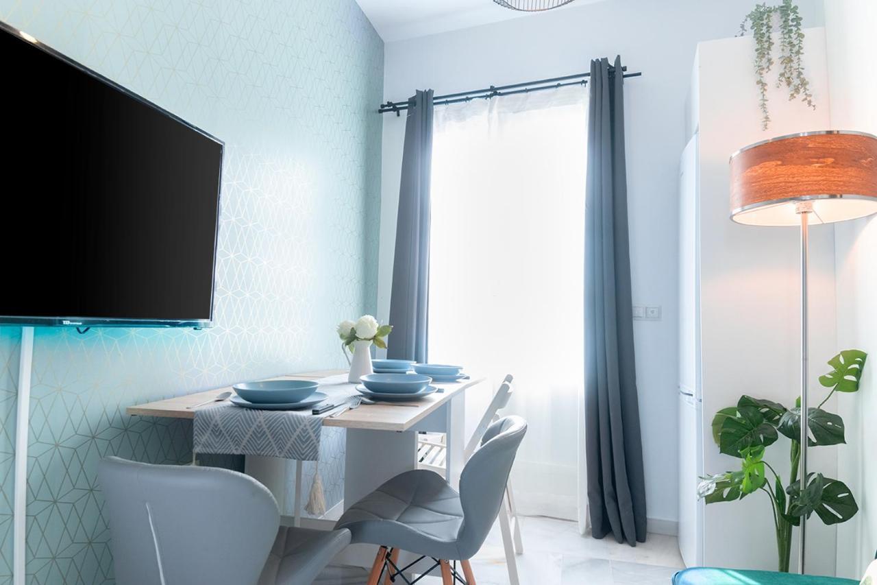 Downtown Apartment With Private Terrace & Jacuzzi Séville Extérieur photo